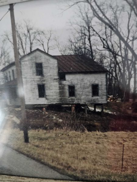 Building Raising in Laurel